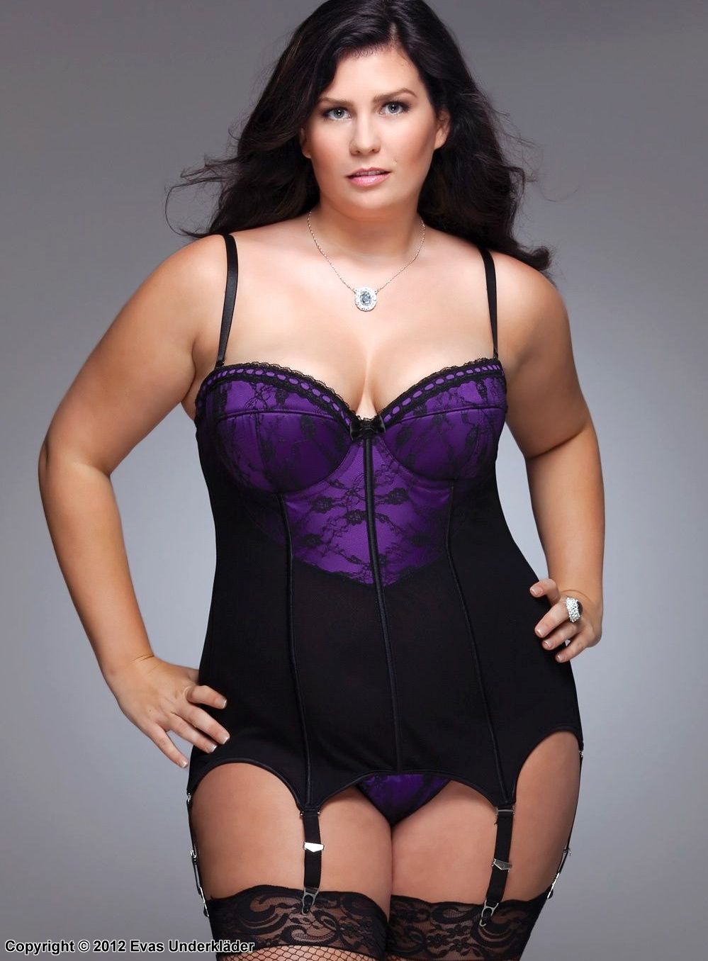 Long bustier with padded cups, plus size